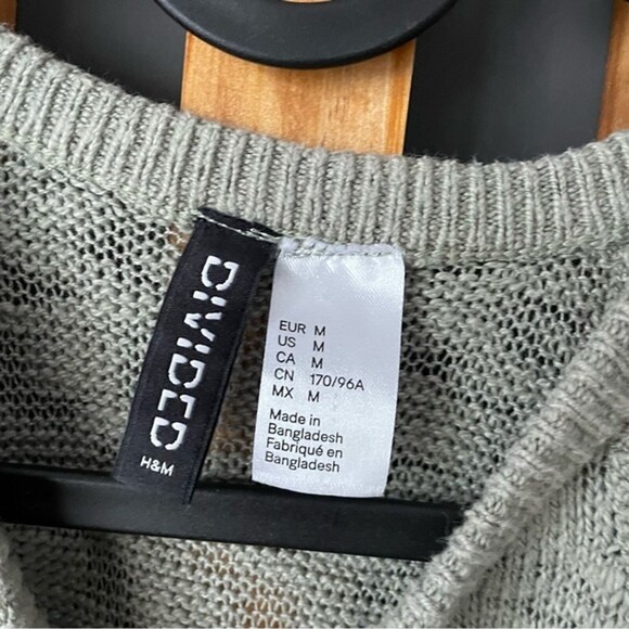 Divided H&M Halter Top Knit Knotty Fabric Sage Green Size Medium - Picture 2 of 5